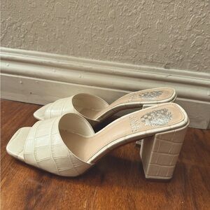 Vince Camuto Shoes Vince Camuto Ivory Daisana Block Heel Sandal